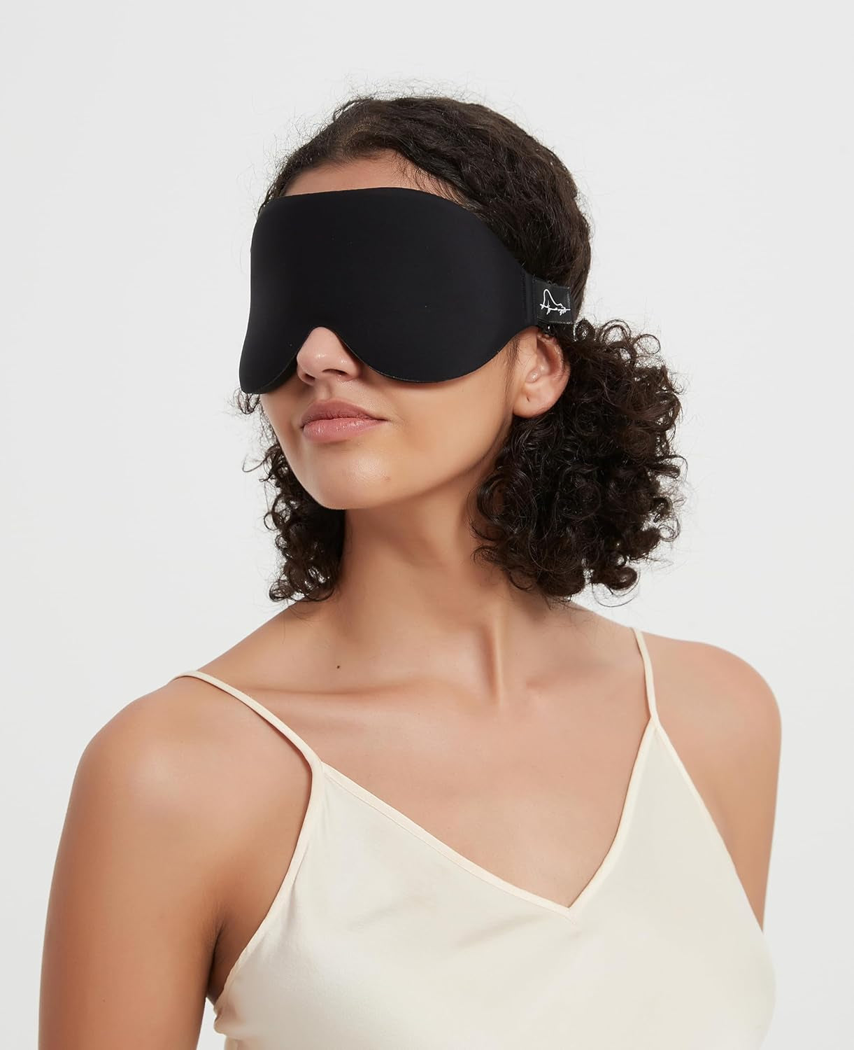 Sleep Mask Memory Foam Contoured Eye Cups for Women and Men, Soft 3D Blackout Eye Mask for Sleeping No Pressure on Eyelids and Eyelashes Protection, Earplugs Set, Black
