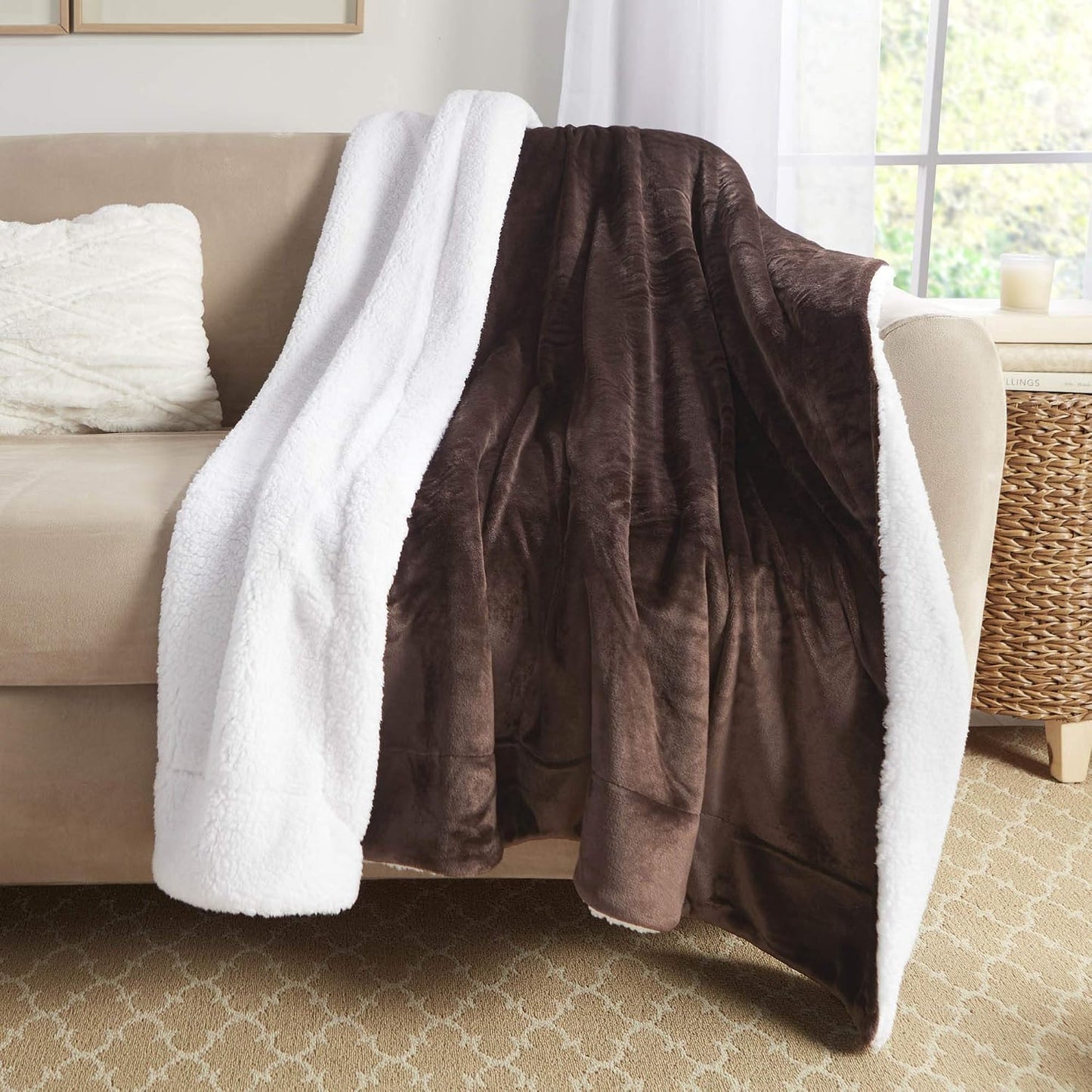 Sherpa Throw Blanket Super Soft Reversible Ultra Luxurious Plush Blanket, 50 X 60 Inches, Brown/White